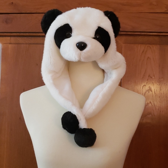 Panda Hat - Picture 2 of 4